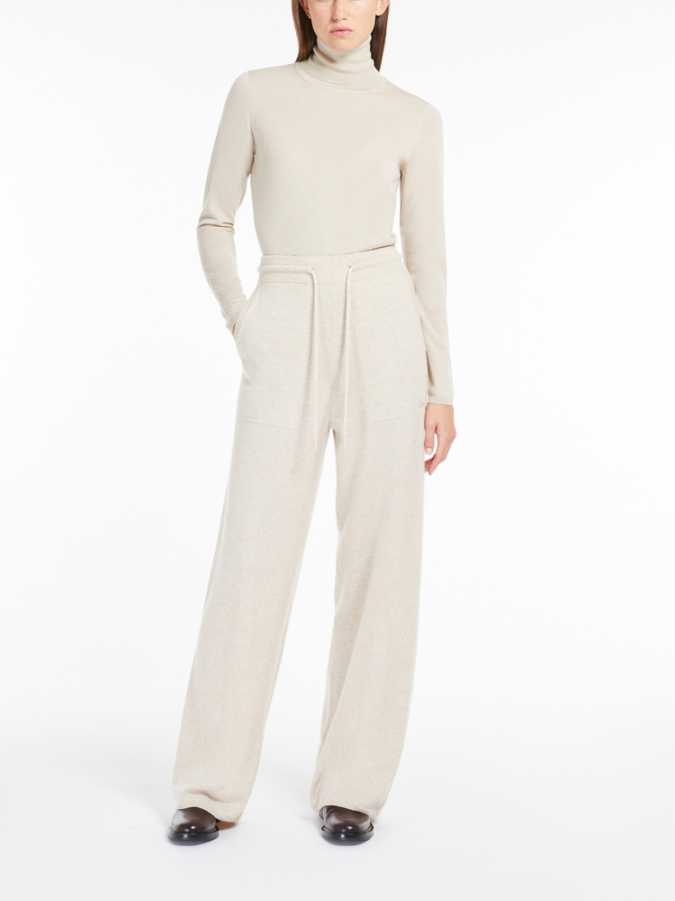 Veloce lightweight cashmere turtleneck