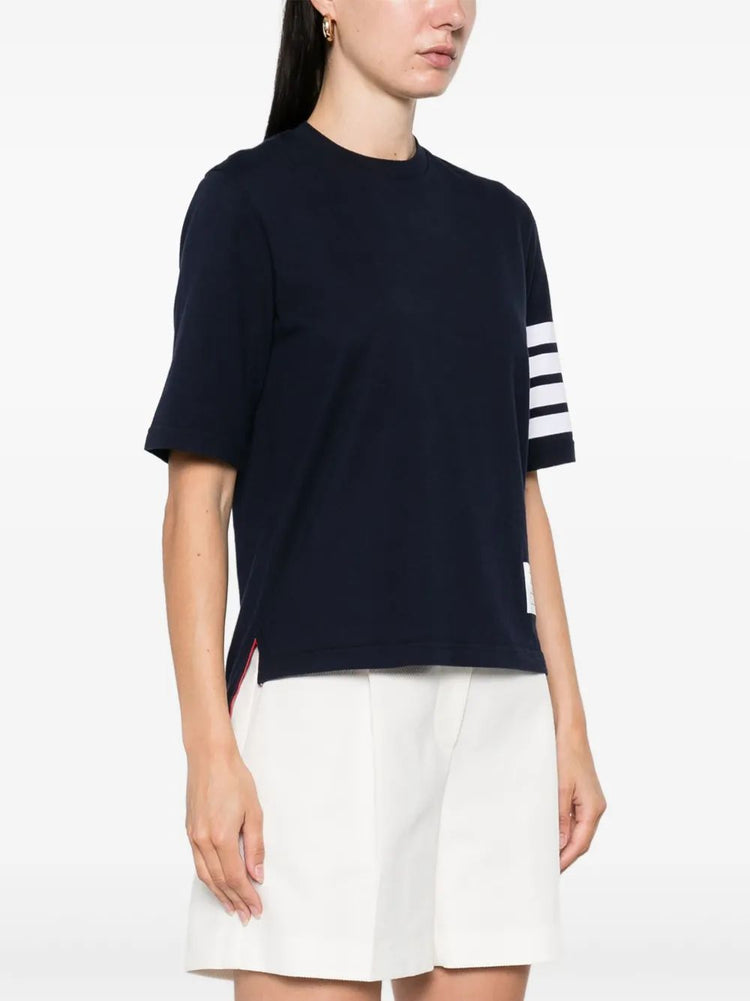 SHORT SLEEVE TEE W/ ENGINEERED 4 BAR IN SUSTAINABLE JERSEY