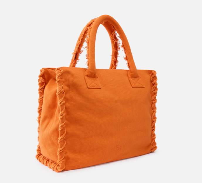 BEACH SHOPPER CANVAS