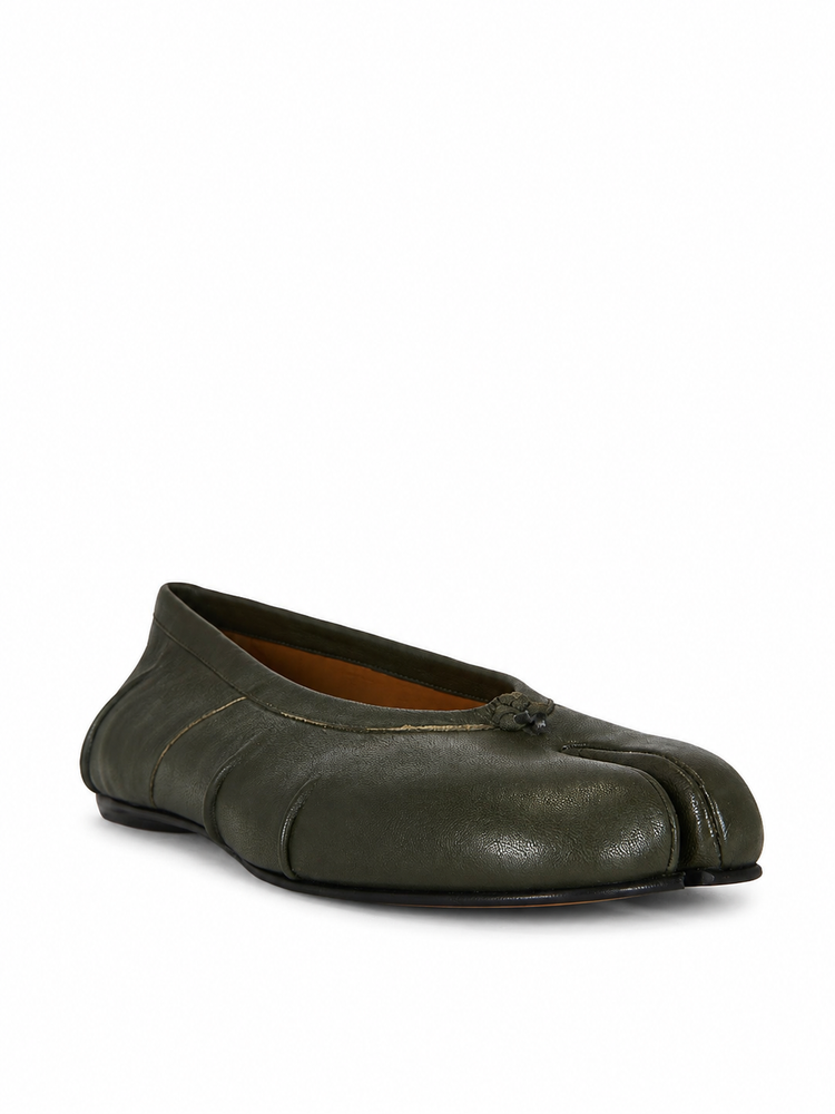 BALLET SHOE