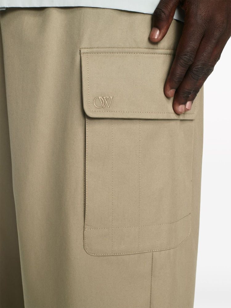 wide-leg cargo trousers