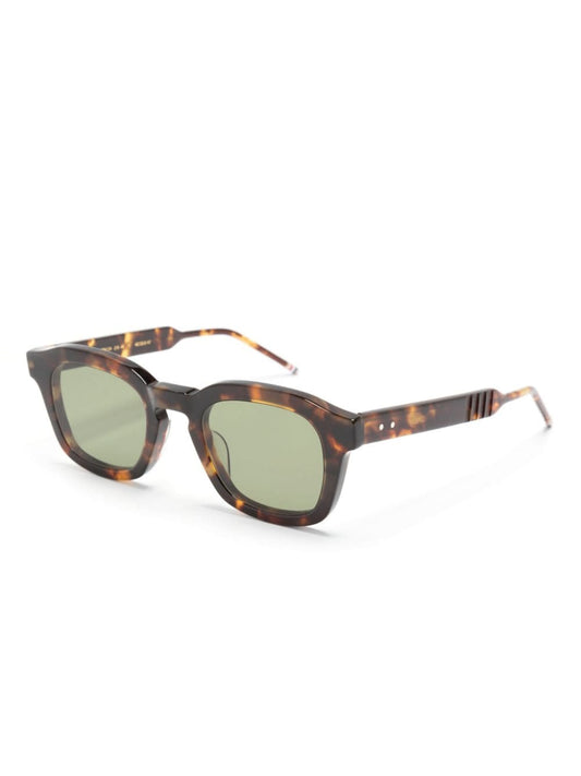 wayfarer-frame sunglasses