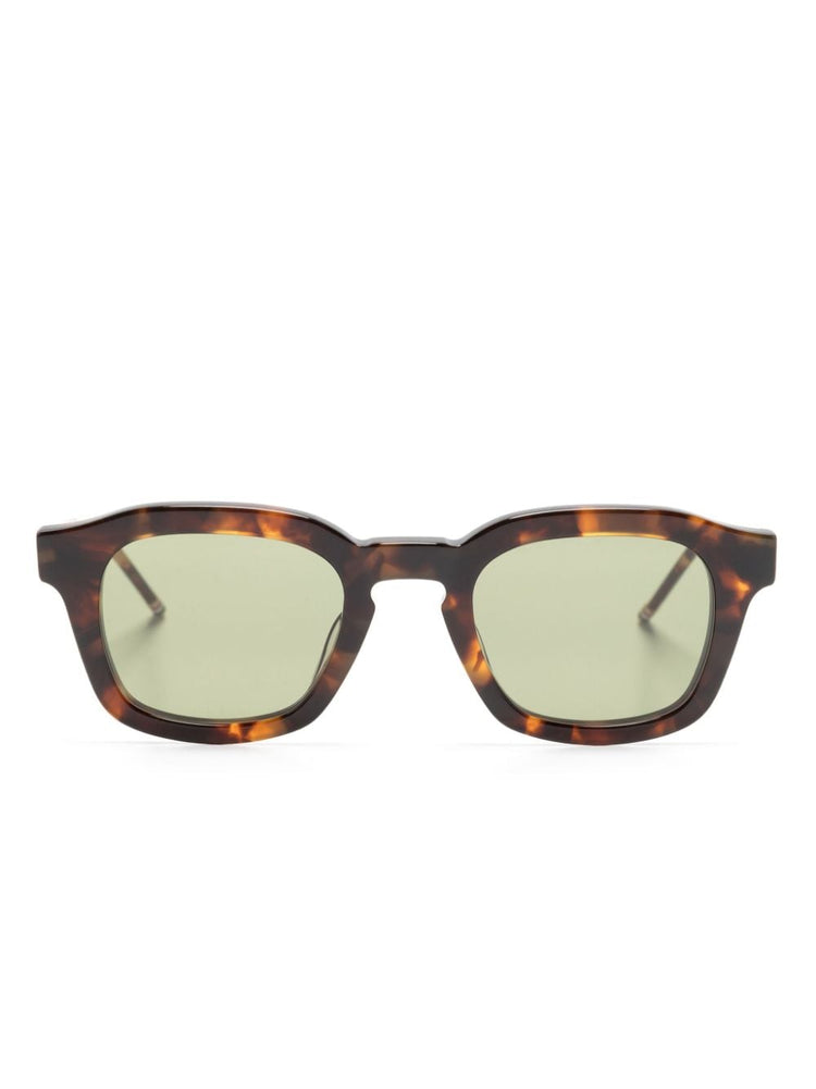 wayfarer-frame sunglasses