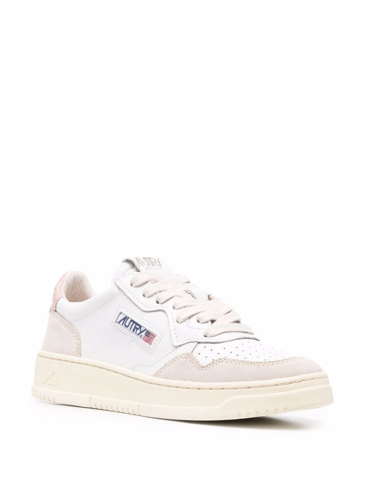 Medalist low-top sneakers