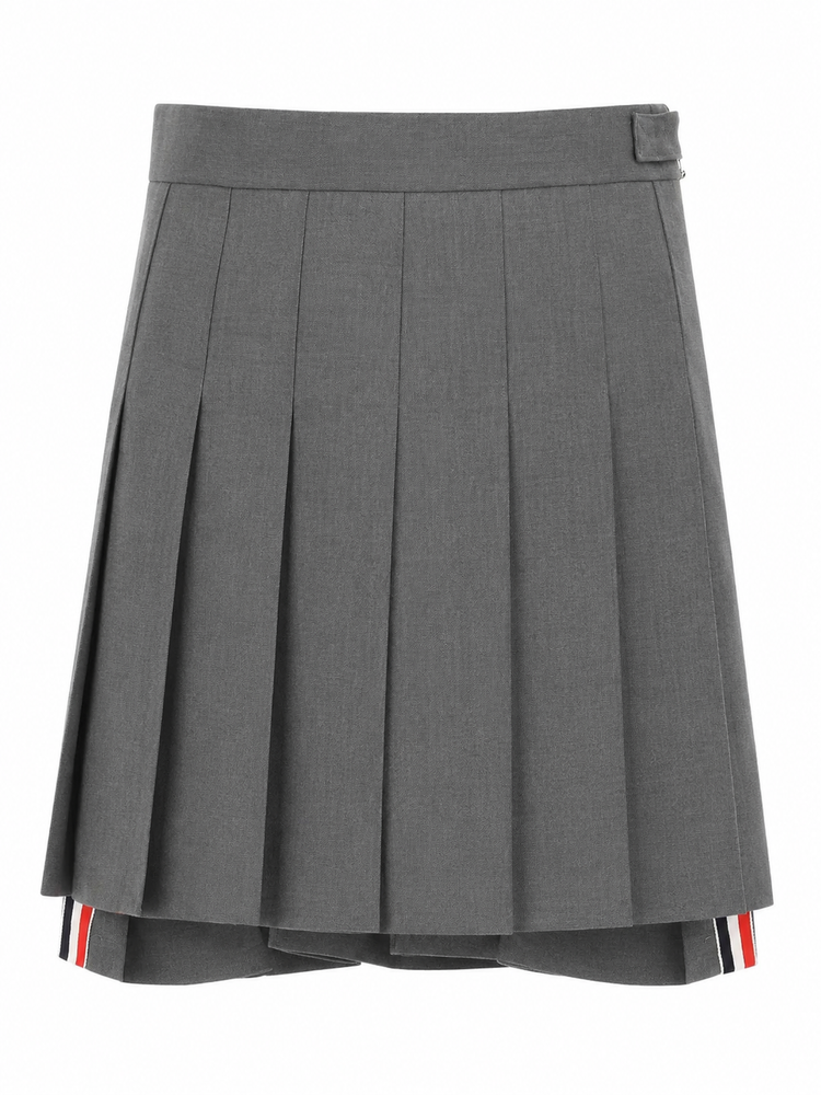 THIGH LENGTH DROPPED BACK PLEATED SKIRT IN SUPER 120’S TWILL