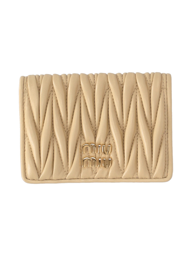 matelassé cardholder