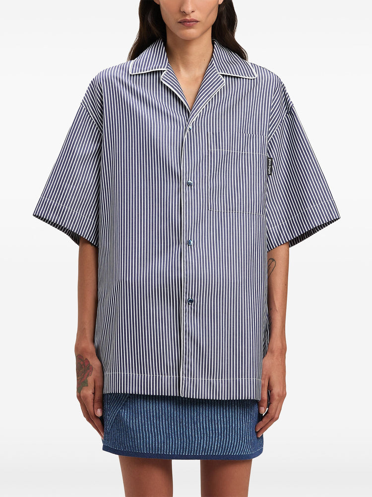 curved logo-print striped shirt