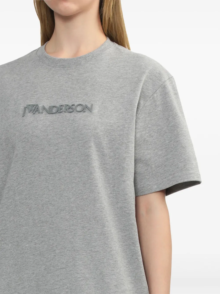 logo-embroidered T-shirt