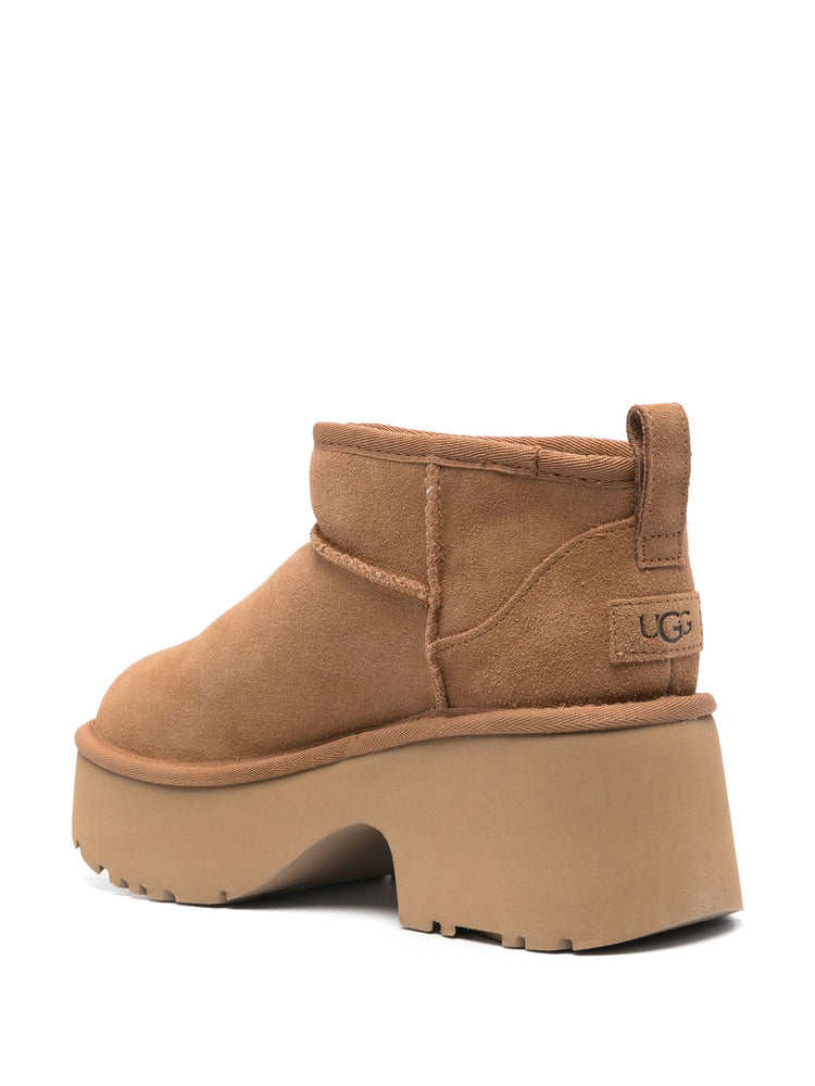 Classic Ultra Mini New Heights boots