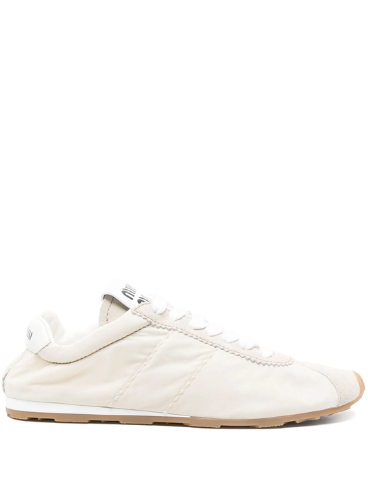 Plume sneakers