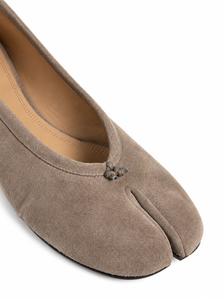 BALLET SHOE
