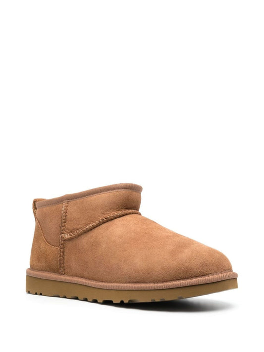 Classic Ultra Mini suede boots