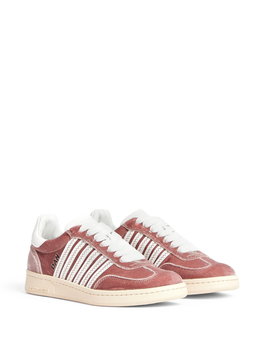 lace-up low-top sneakers