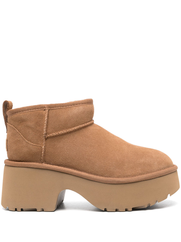 Classic Ultra Mini New Heights boots