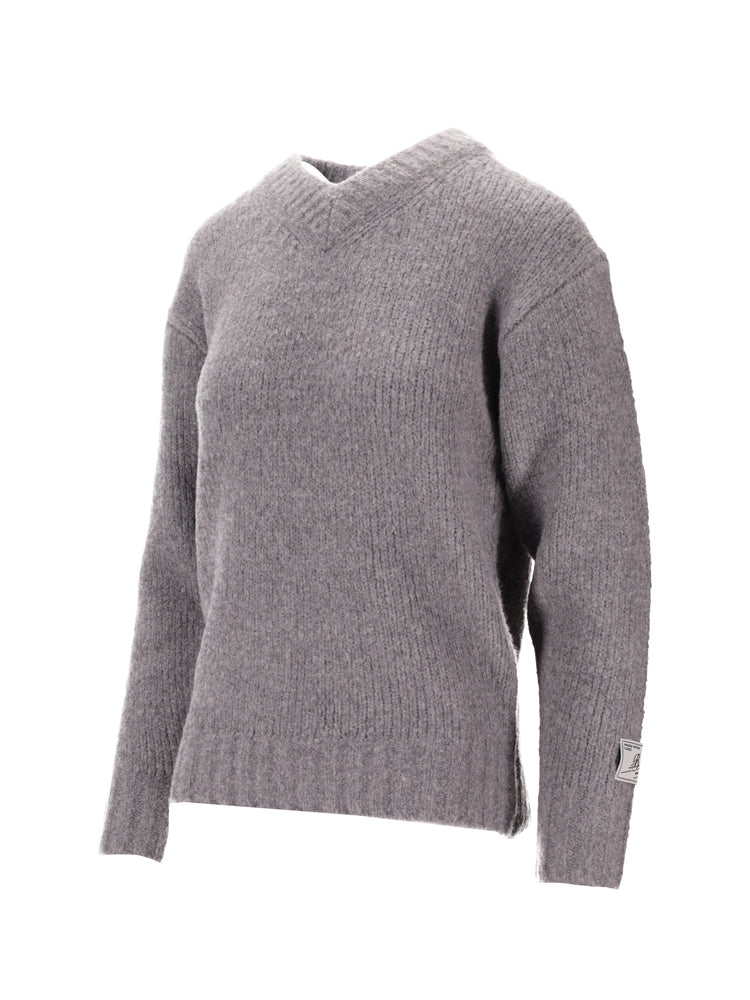 V-NECK SWEATER
