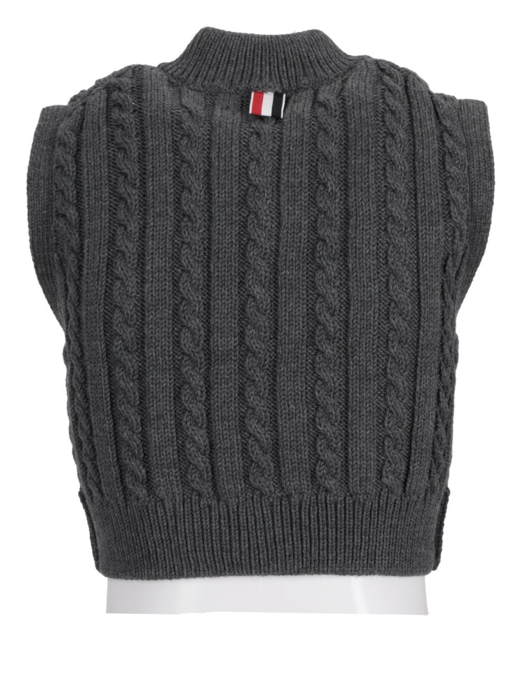 BABY CABLE STITCH CROPPED V NECK PULLOVER VEST IN MERINO WOOL W/ RWB STRIPE INTARSIA