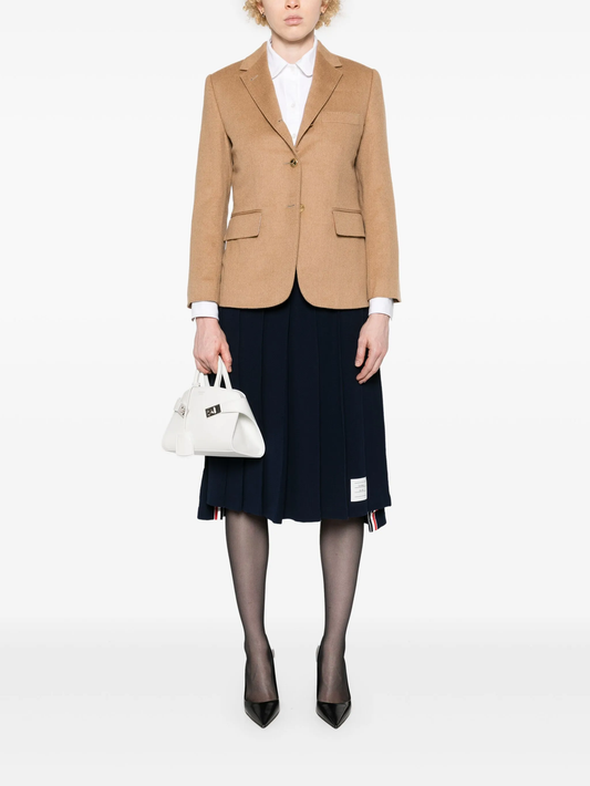single-breasted blazer