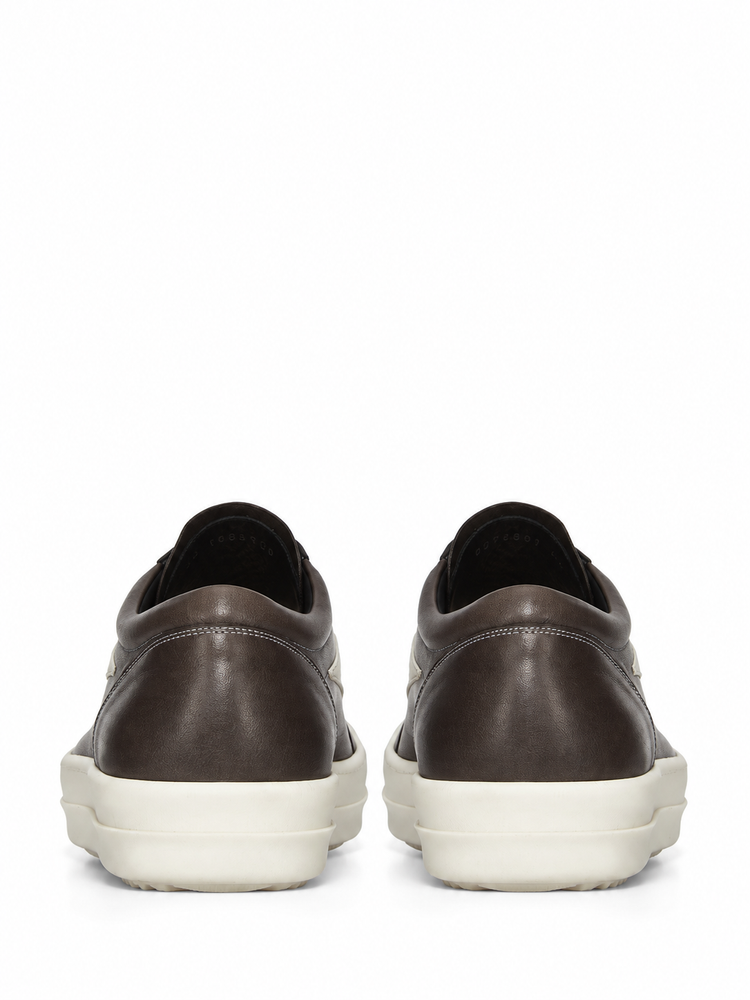 VINTAGE SNEAKS