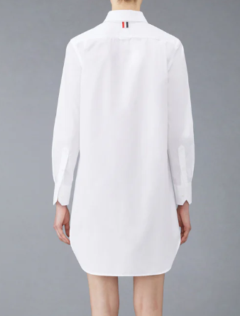 THIGH LENGTH POINT COLLAR SHIRTDRESS W/ RWB GROSGRAIN PLACKET IN SOLID POPLIN