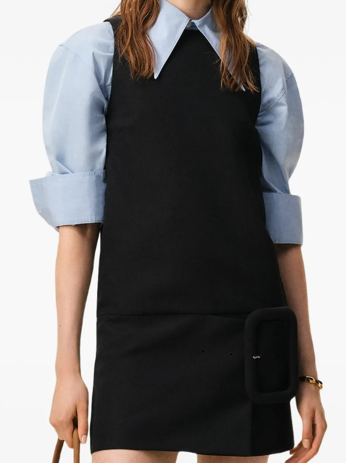 ROBE MINI AVEC CEINTURE A GROSSE BOUCLE