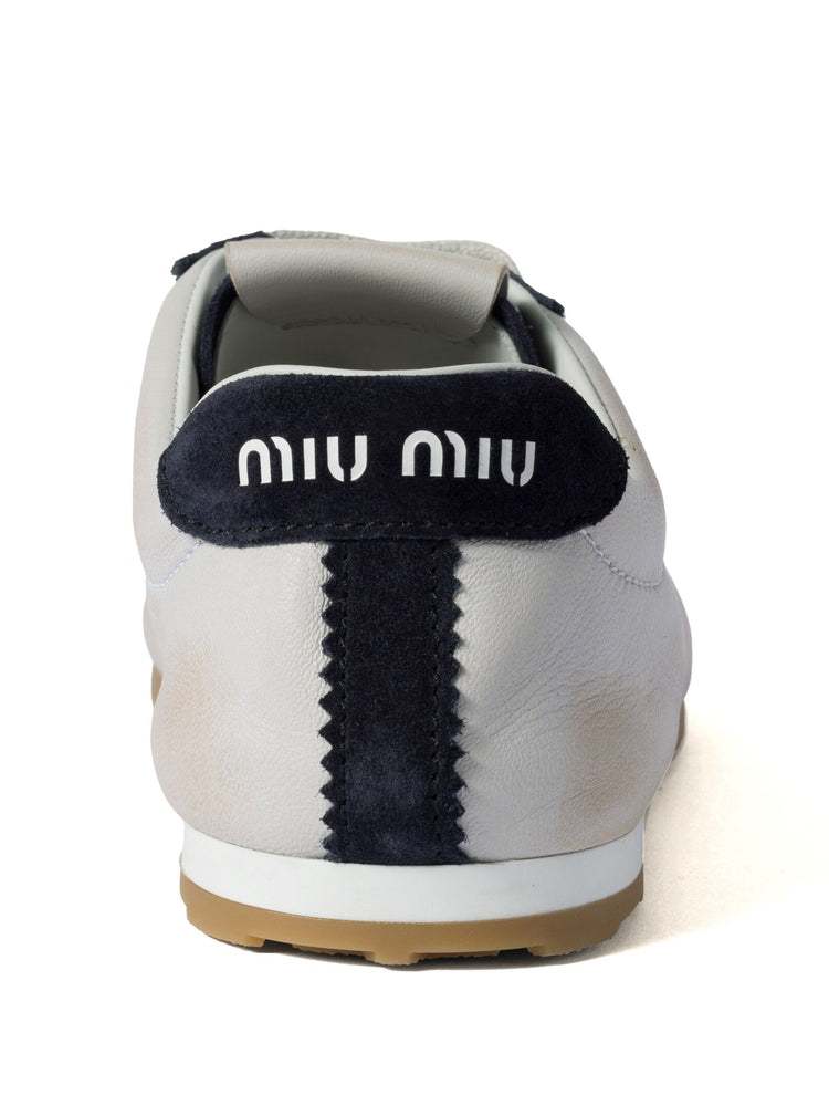 Plume sneakers