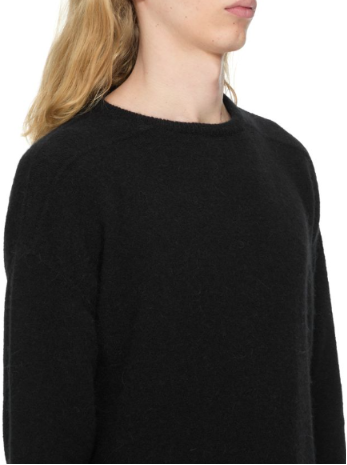 ROUND NECK