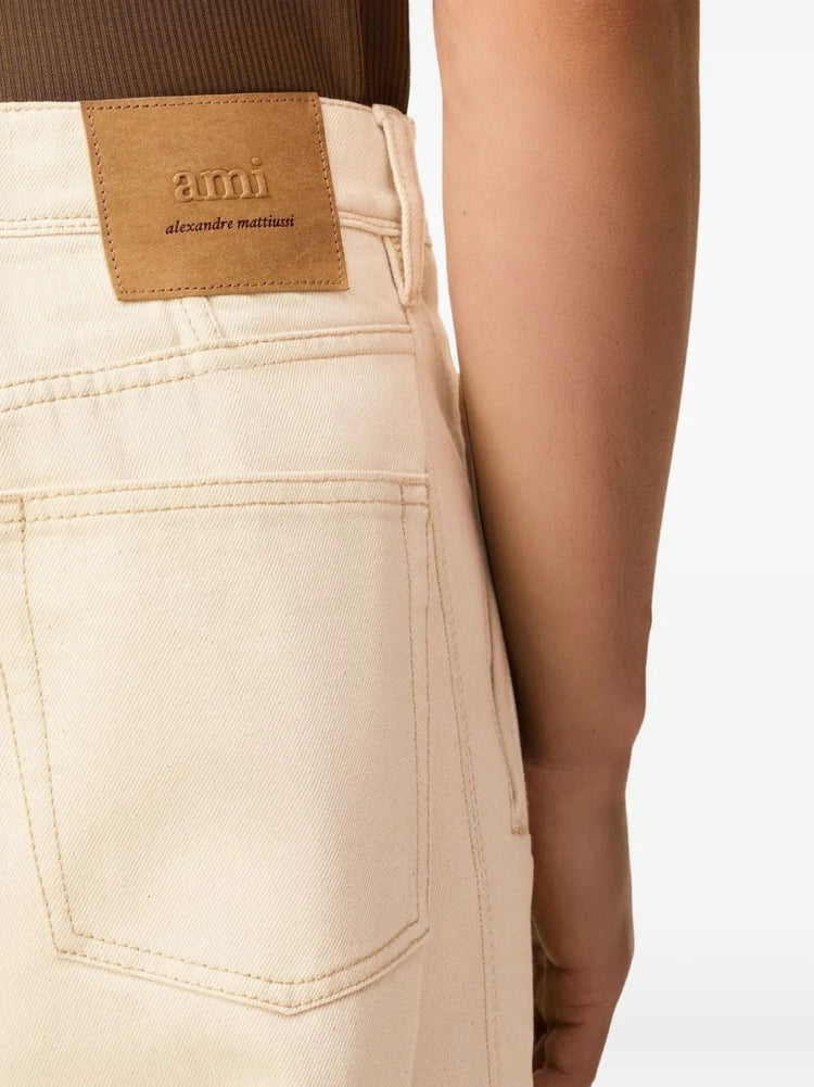 JEAN WIDE FIT AVEC BANDES LATERALES