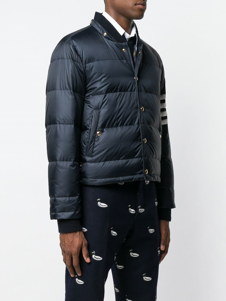 DOWNFILLED SNAP FRONT DETACHABLE HOOD BOMBER W/ 4BAR IN MATTE FINISH NYLON