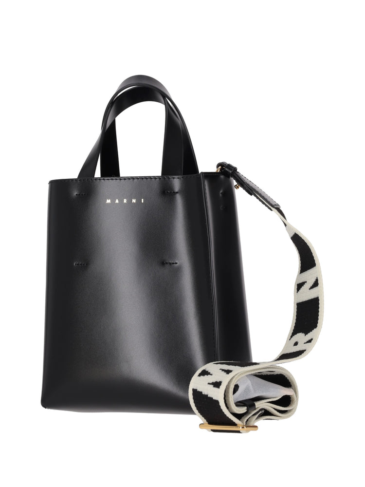 PELLETTERIA - SHOPPING