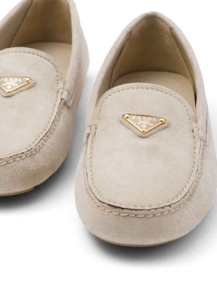 triangle-logo suede driving loafers