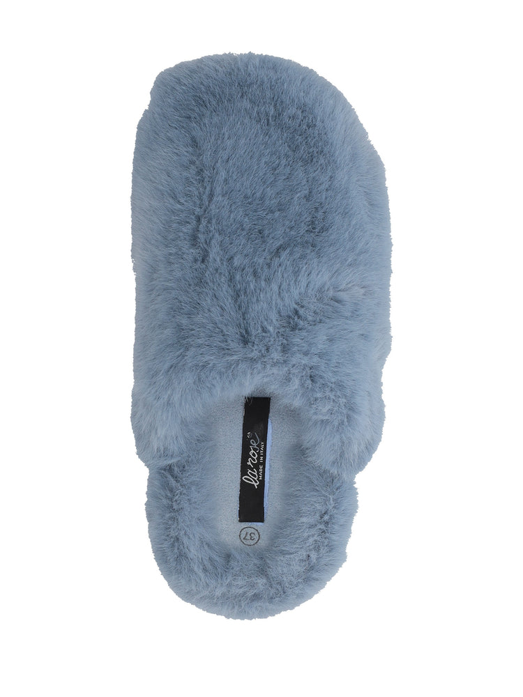 Furry indoor slippers