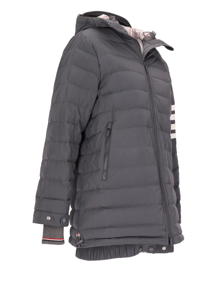 HIP LENGTH DOWN FILL FUNNEL NECK ROLL OUT HOOD SKI JACKET W/ 4 BAR INTARSIA IN POLY TWILL