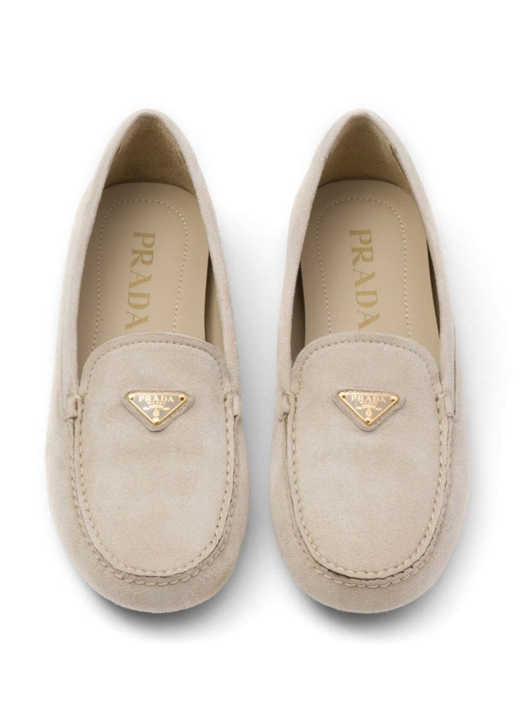 triangle-logo suede driving loafers