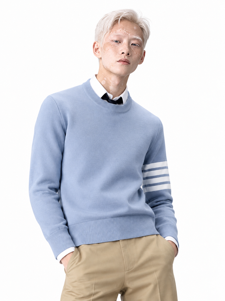 CLASSIC CREWNECK PULLOVER W/ 4 BAR SLEEVE IN FINE MERINO WOOL