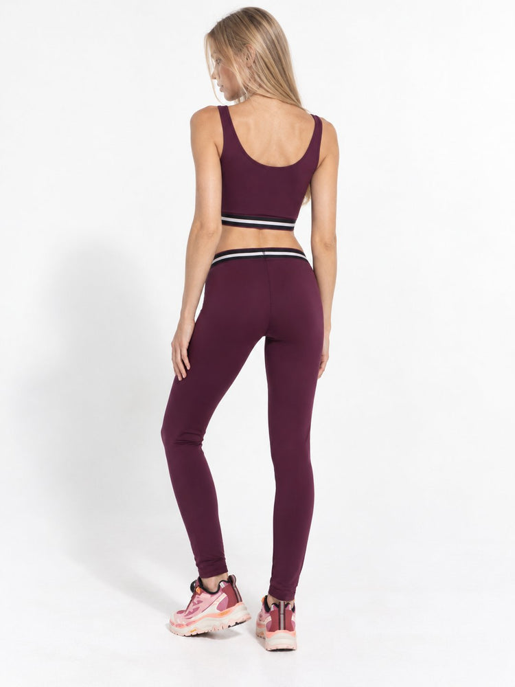 LY COLLEGE TOP