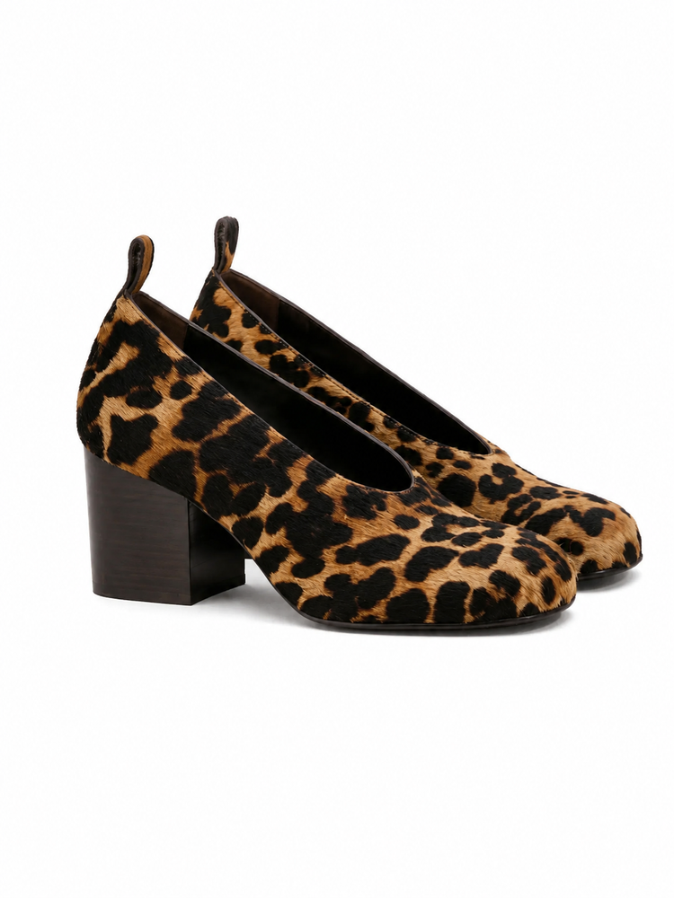 PUMPS
