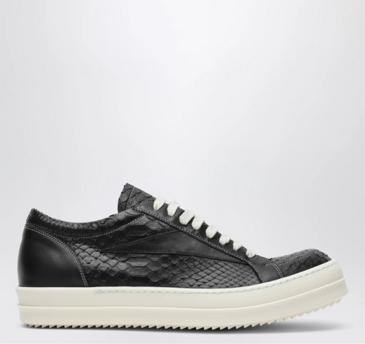 VINTAGE SNEAKS