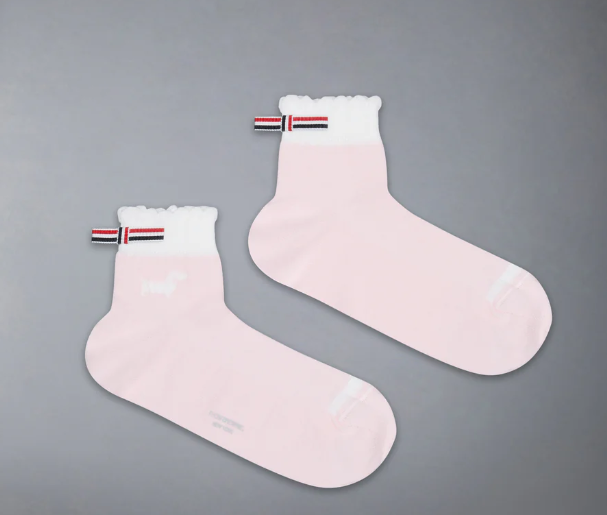 HECTOR INTARSIA POINTELLE STITCH CREW LENGTH SOCKS IN COTTON W/ SCALLOP EDGE