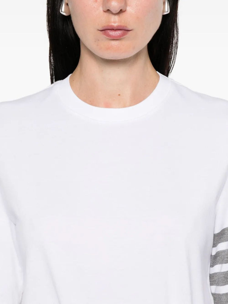 SHORT SLEEVE TEE W/ ENGINEERED 4 BAR IN SUSTAINABLE JERSEY