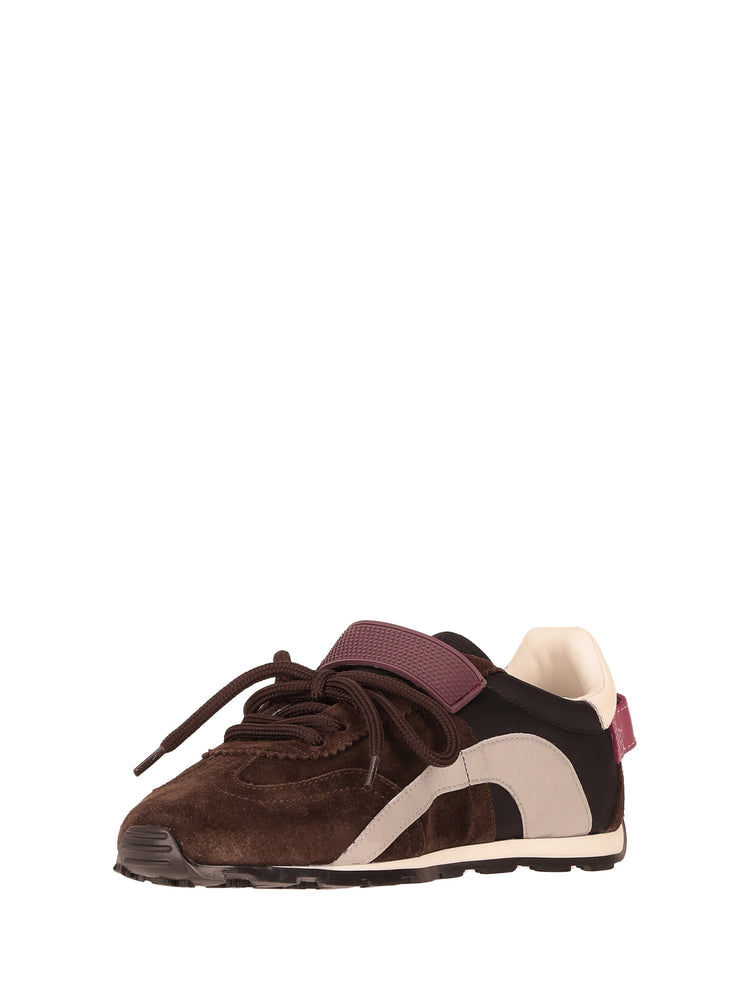 DC-642 Sneakers
