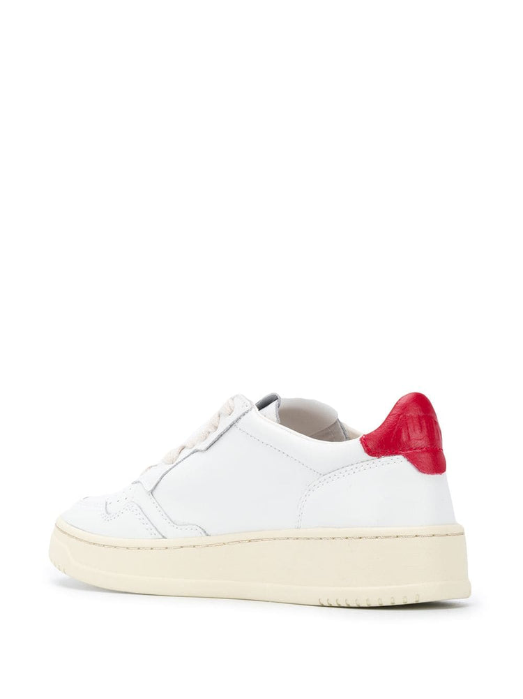 Medalist low-top sneakers