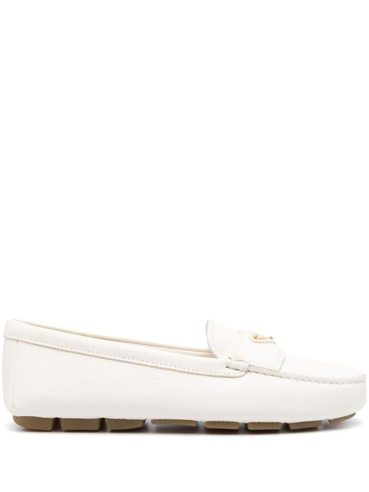 triangle-logo leather driving loafers