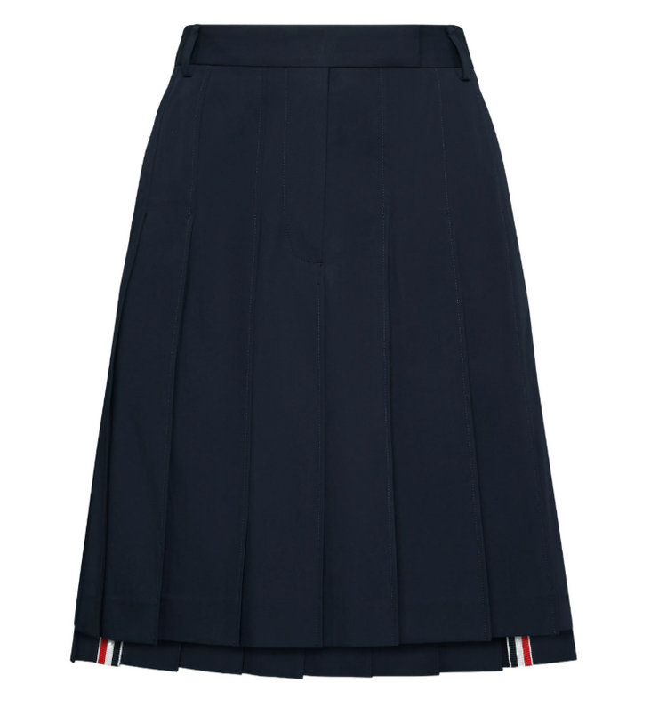 BERMUDA LENGTH FRONT FLY PLEATED SKIRT W/GG DETAILS IN WRINKLE FREE COTTON SUITING