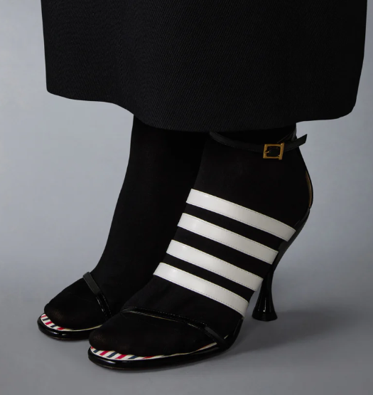 4 BAR STRAPPY HEEL SANDAL W/ 90MM ROUND CURVED HEEL IN SOFT PATENT LEATHER