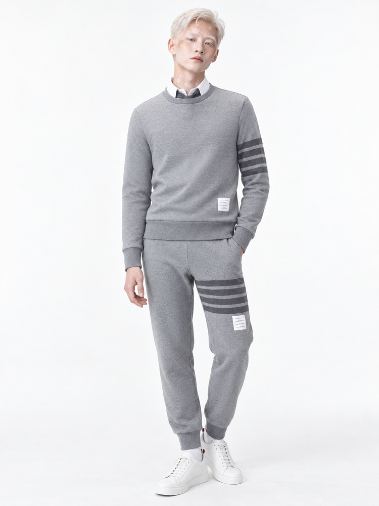 RELAXED FIT CREW NECK SWEATSHIRT W/ TONAL 4 BAR SLEEVE IN CLASSIC LOOPBACK W/ TONAL 4 BAR