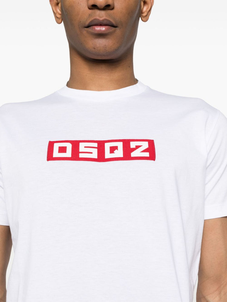 DSQ2 logo-appliqué T-shirt