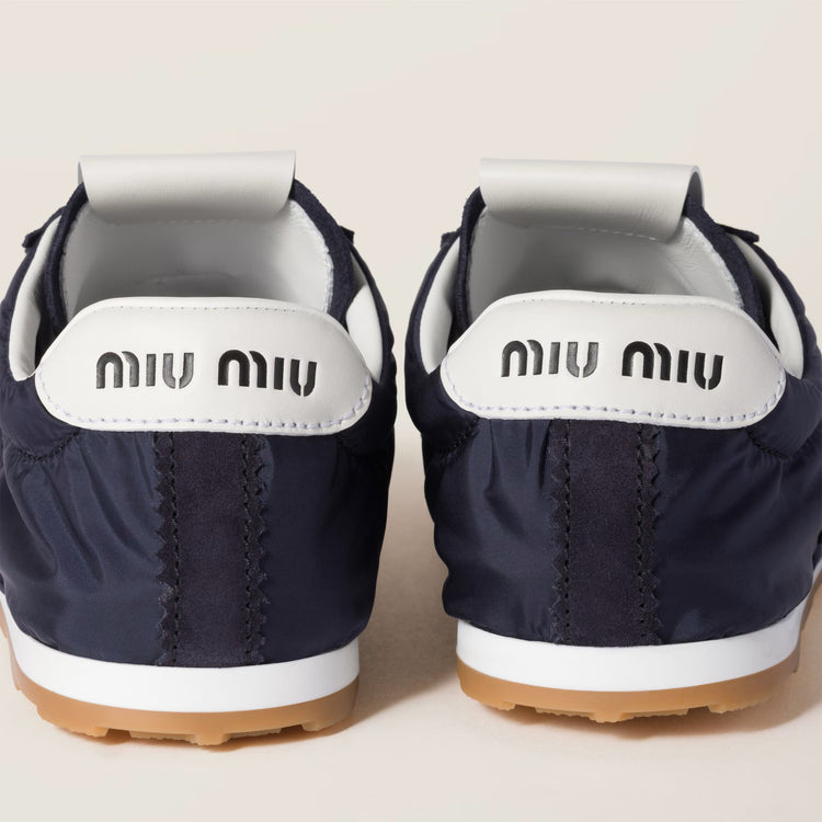 Plume sneakers