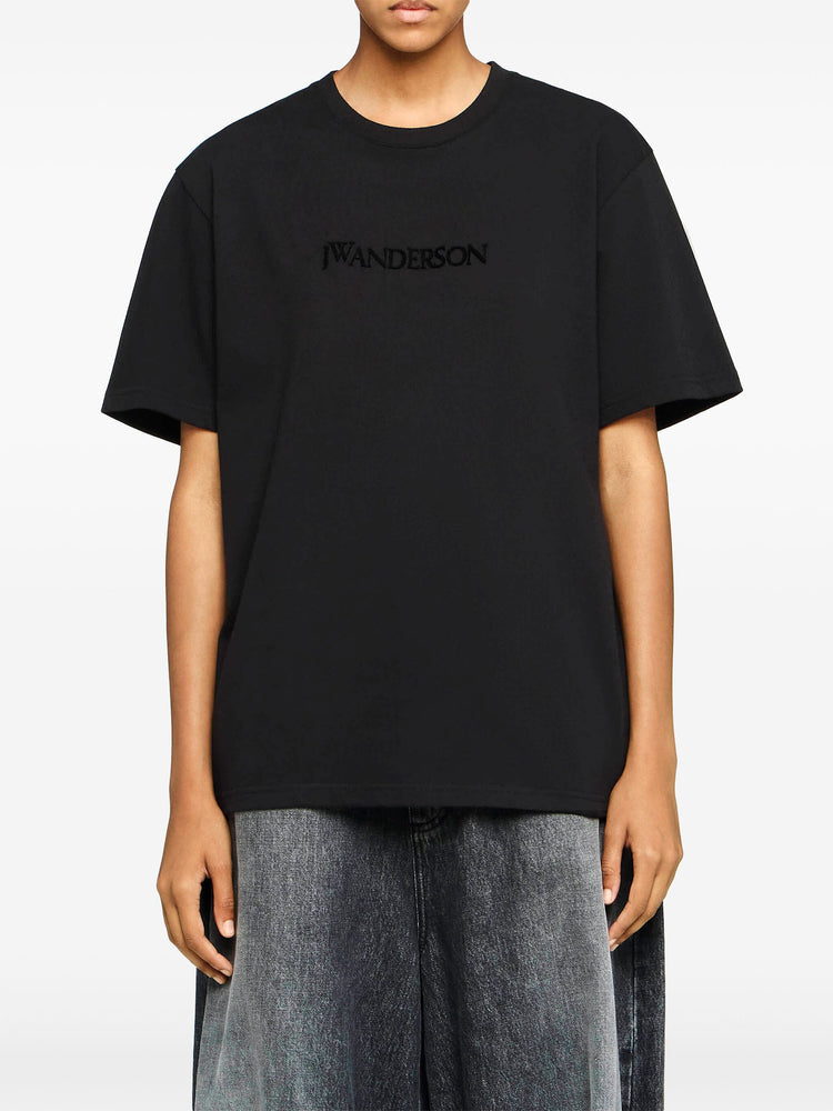 logo-embroidered T-shirt