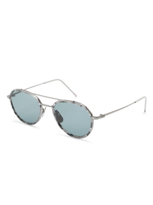 pilot-frame sunglasses