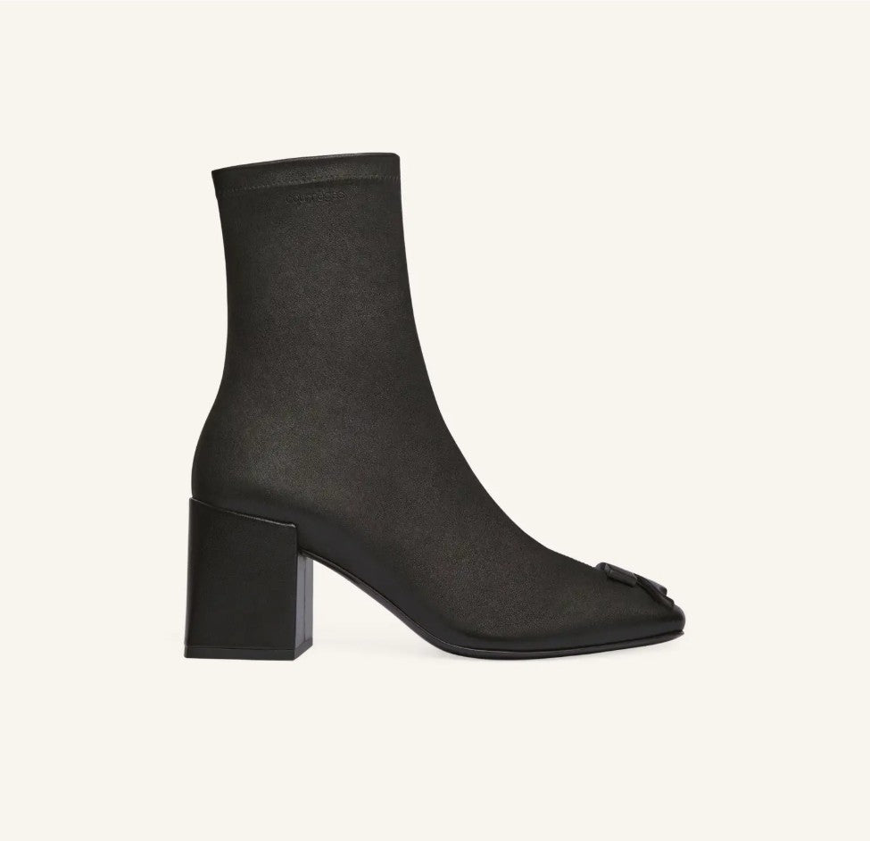 ANKLE BOOTS REEDITION